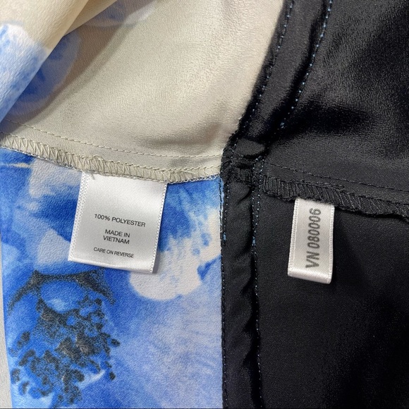 New York & Co. Floral Tie Neck Sleeveless Tank Top Tan Blue Blouse - Picture 10 of 11